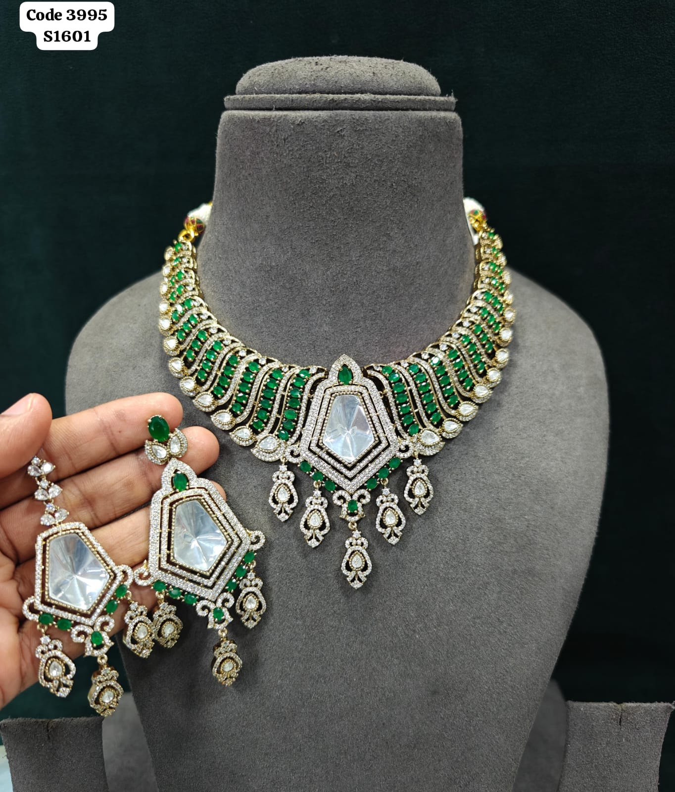 Necklace Set 039